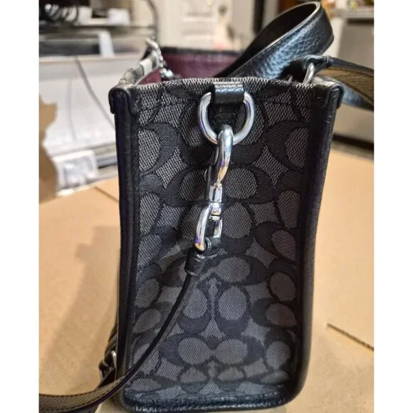 Coach Dempsey Tote 22 Signature Canvas Varsity Stripe Patch Charcoal Black - Picture 2 of 4